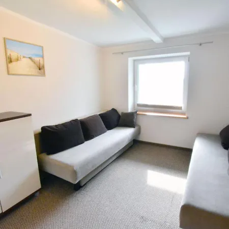 With A Fireplace In Feriehus Pleśna